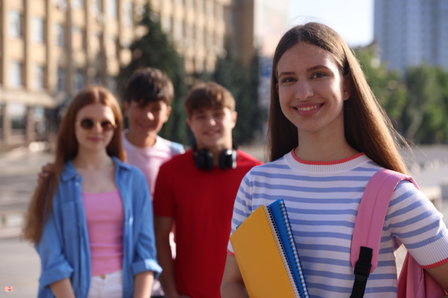спеціальності у Польщі, залишитися в Польщі після навчання, робота в Польщі після університету, кар'єра в Польщі для українців, IT Польща, медицина Польща, логістика Польща, карта побуту після навчання Польща 2026